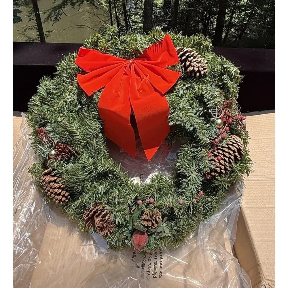 Brookstone Pinecone & BERRY 24” Christmas Wreath In Original Box Not Pre lit